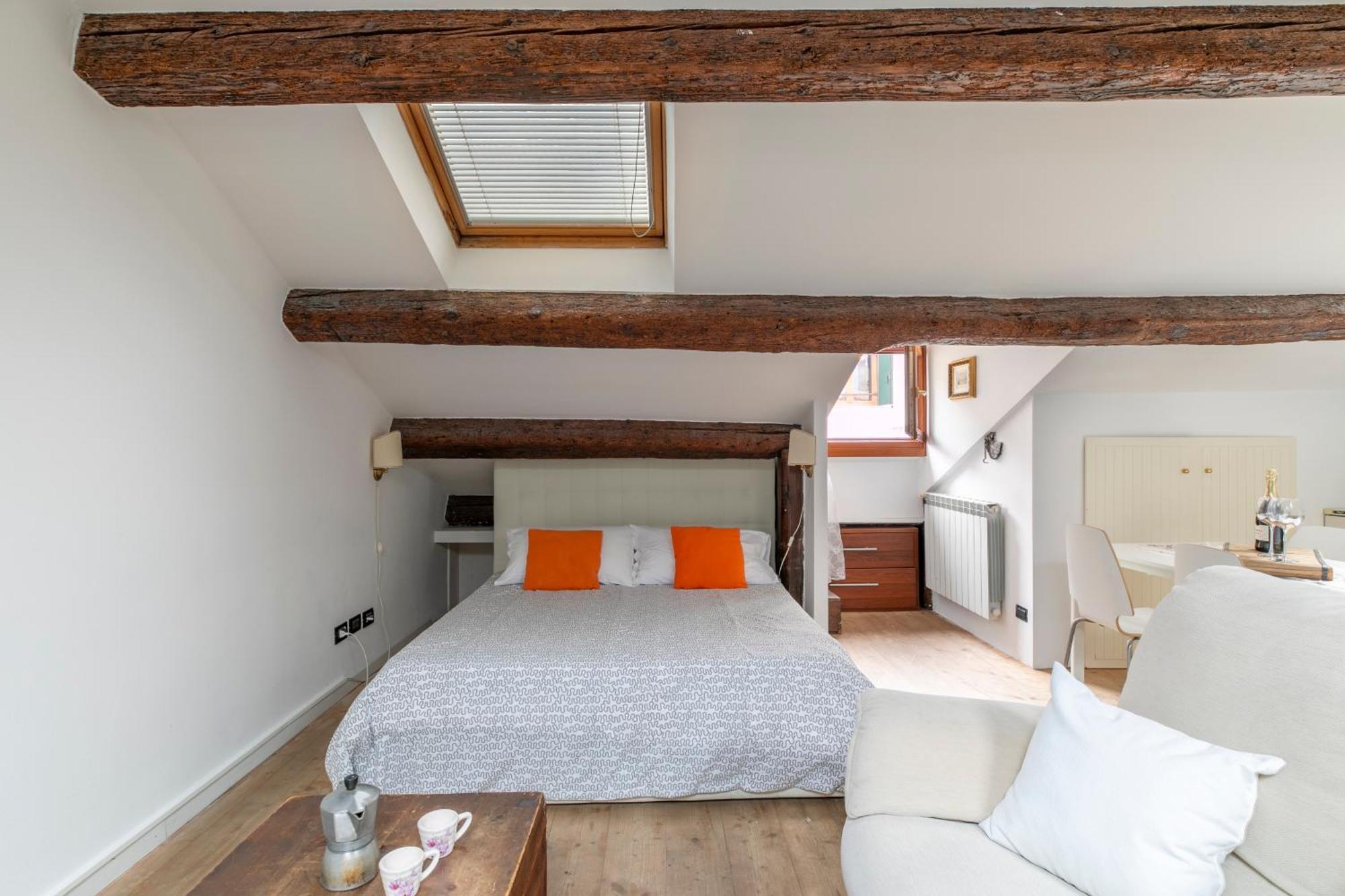Nice Lovely Attic For 4 Person With Wifi - A/C Veneţia Exterior foto