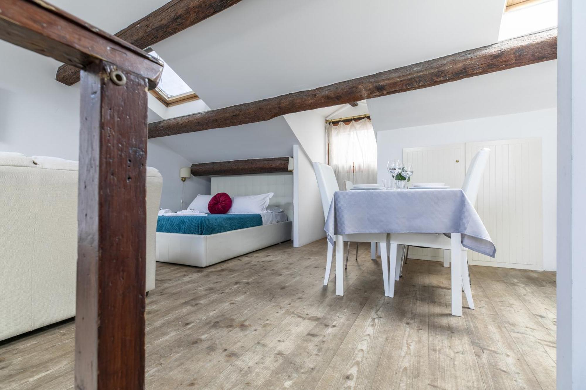 Nice Lovely Attic For 4 Person With Wifi - A/C Veneţia Exterior foto