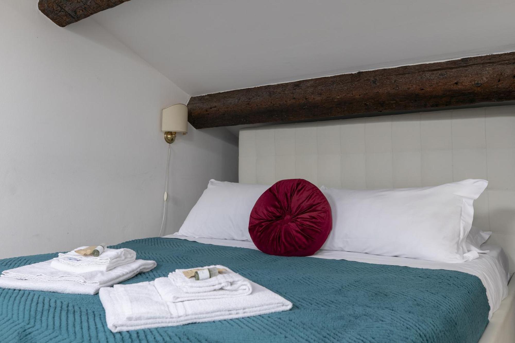 Nice Lovely Attic For 4 Person With Wifi - A/C Veneţia Exterior foto