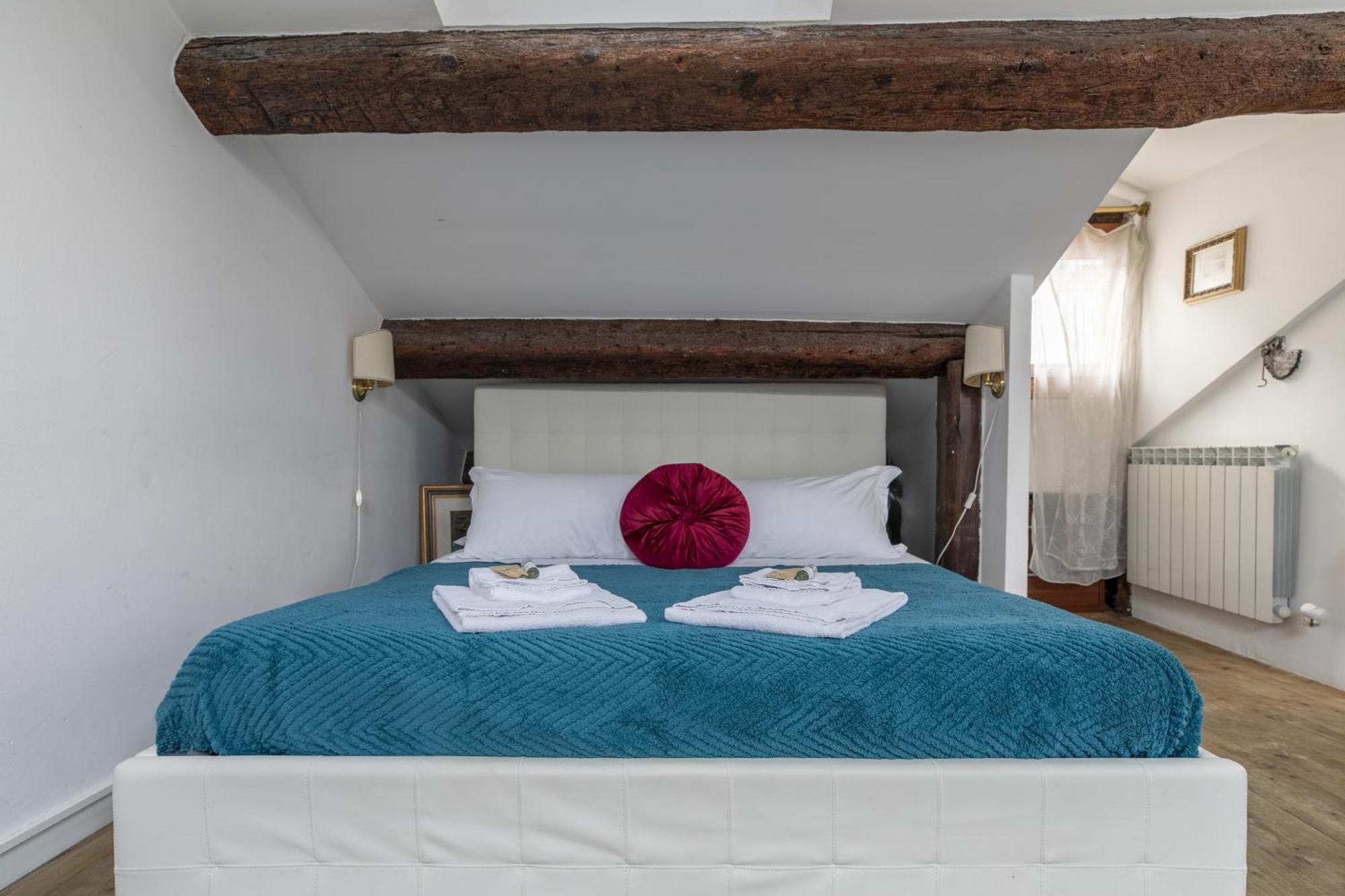Nice Lovely Attic For 4 Person With Wifi - A/C Veneţia Exterior foto