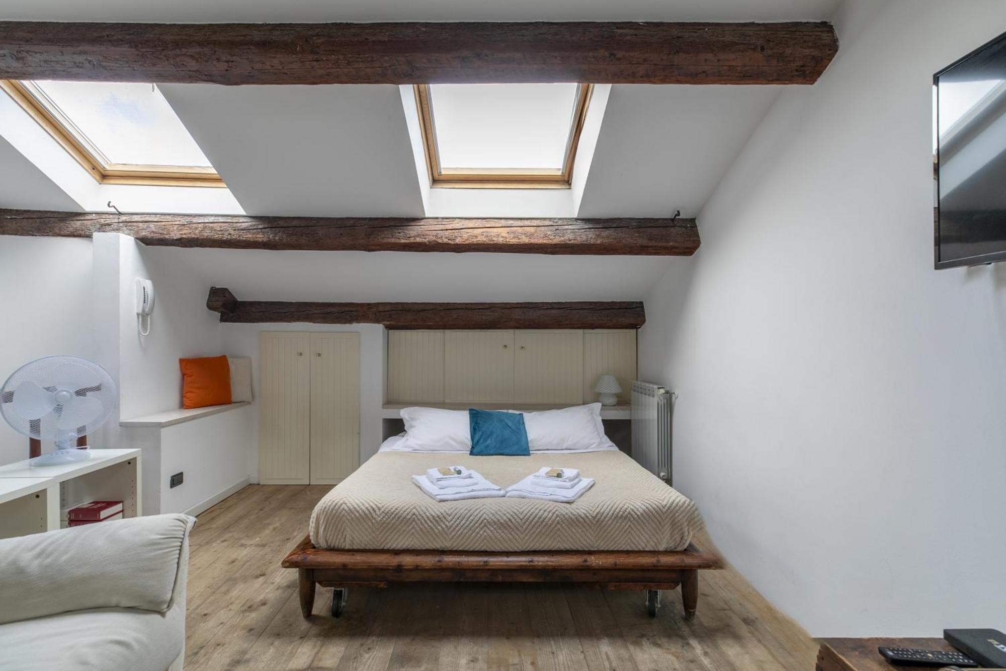 Nice Lovely Attic For 4 Person With Wifi - A/C Veneţia Exterior foto