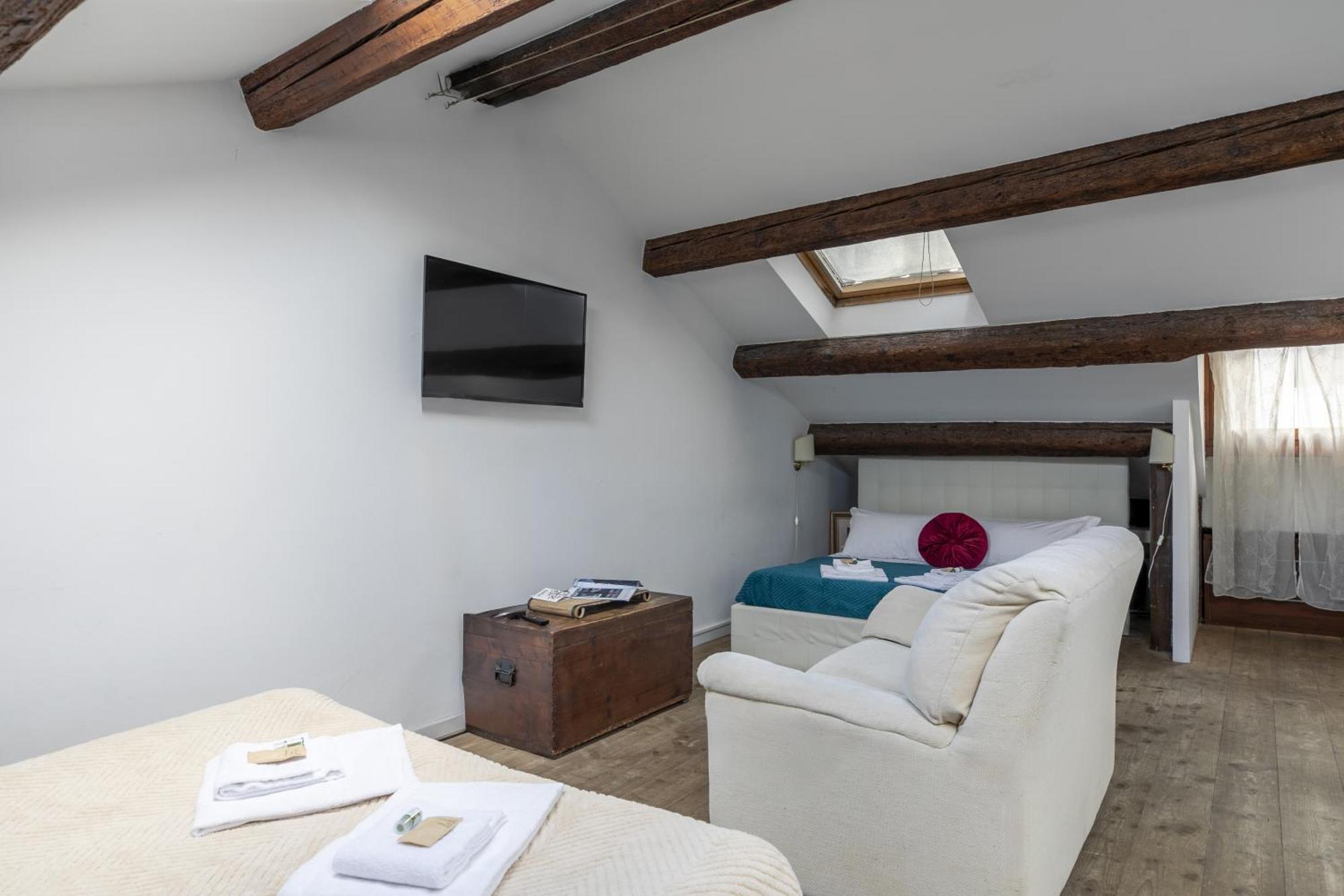 Nice Lovely Attic For 4 Person With Wifi - A/C Veneţia Exterior foto