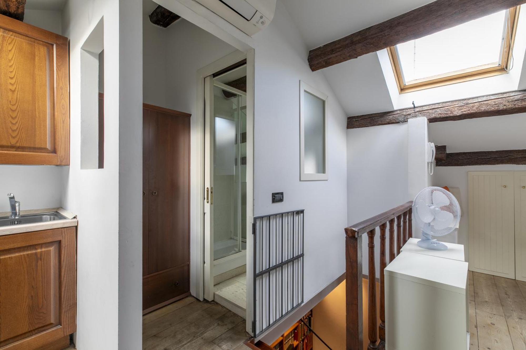 Nice Lovely Attic For 4 Person With Wifi - A/C Veneţia Exterior foto